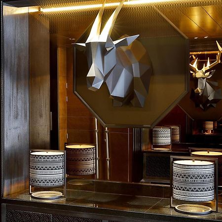 ホテル W マスカット エクステリア 写真 The interior of the restaurant